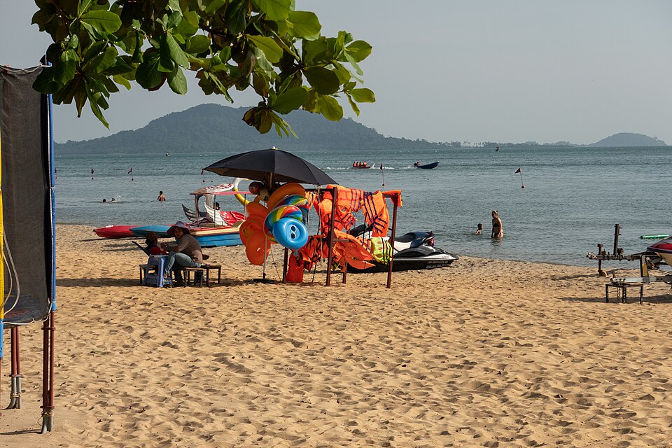 Kep Beach (Strandbars)